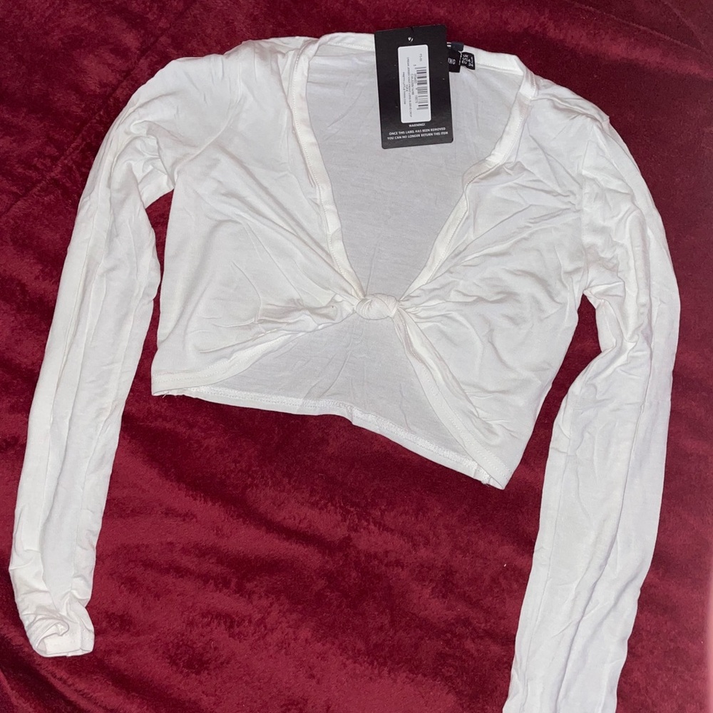 PLT knotted front cropped long sleeve top